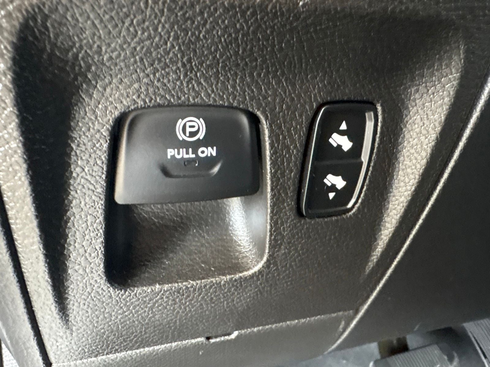 2019 RAM Ram 1500 Limited Crew Cab 4x4 5'7' Box
