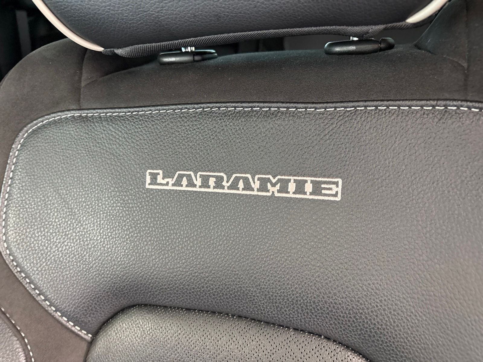 2024 RAM Ram 1500 Laramie Crew Cab 4x4 5'7' Box