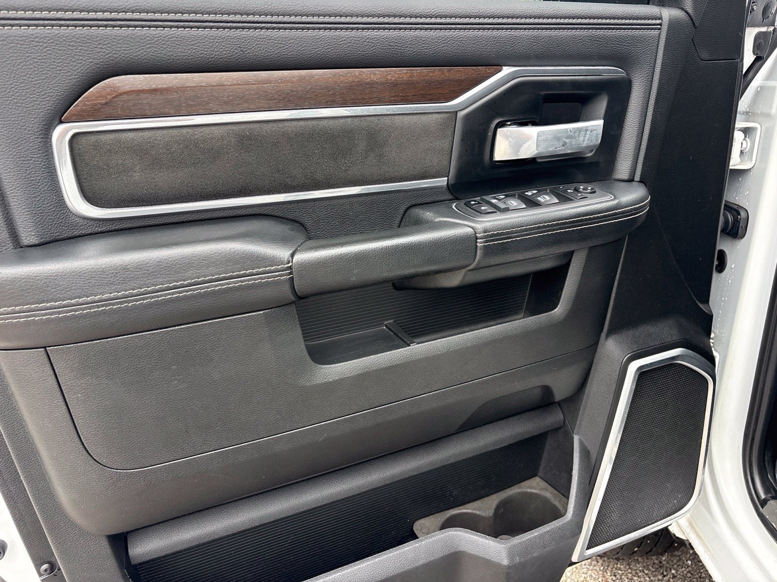 2022 RAM Ram 2500 Laramie Crew Cab 4x4 6'4' Box