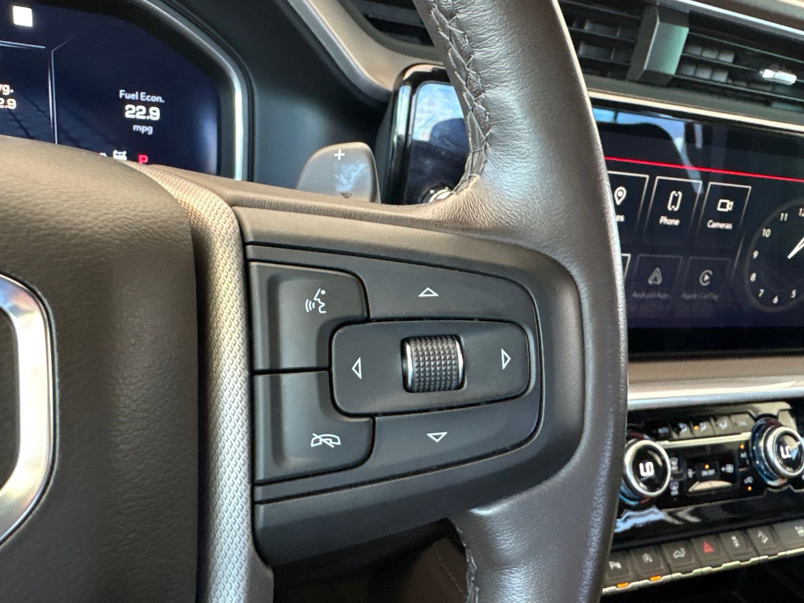 2022 GMC Sierra 1500 4WD Crew Cab Short Box Denali
