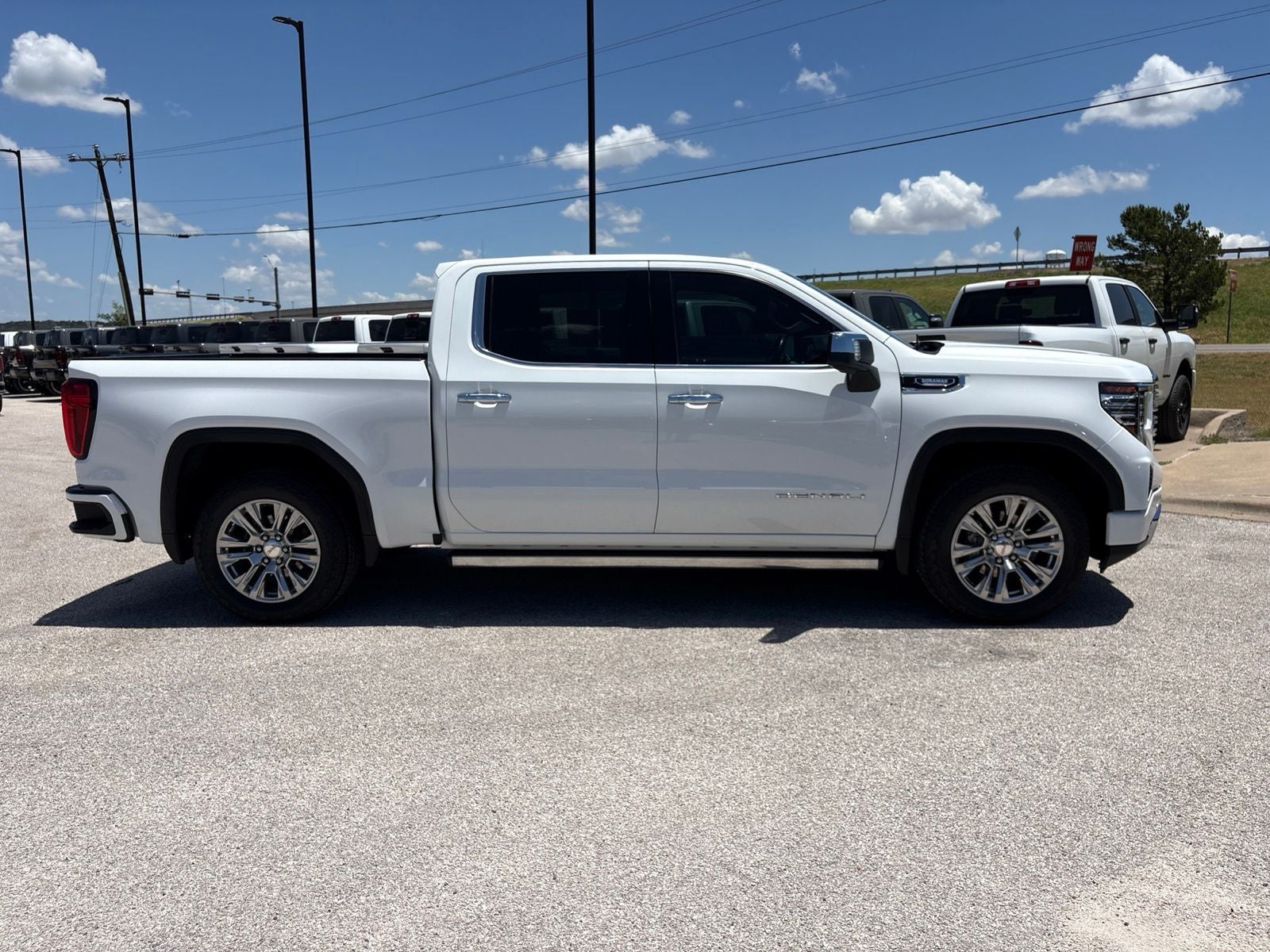 2022 GMC Sierra 1500 4WD Crew Cab Short Box Denali