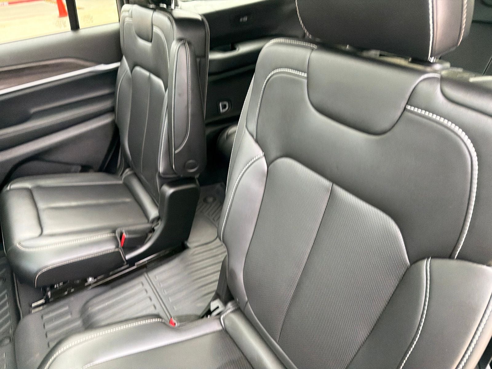 2026 Jeep Grand Cherokee L Limited 4x2