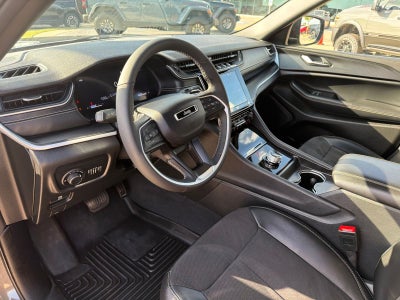 2024 Jeep Grand Cherokee L Altitude 4x4