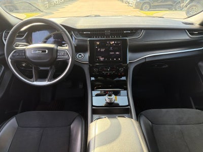 2024 Jeep Grand Cherokee L Altitude 4x4