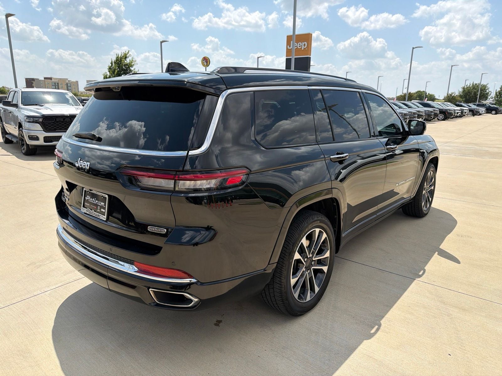 2022 Jeep Grand Cherokee L Overland 4x4