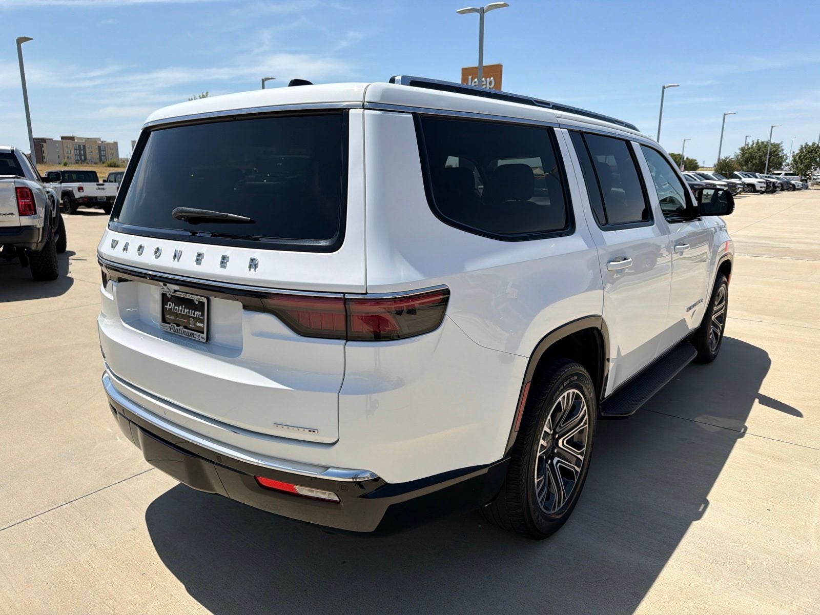 2024 Jeep Wagoneer Series II 4x2