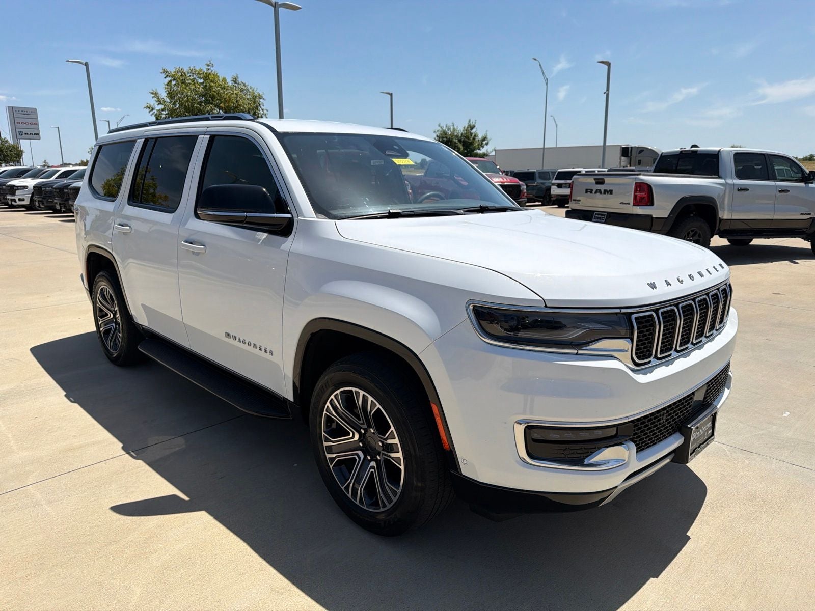 2024 Jeep Wagoneer Series II 4x2