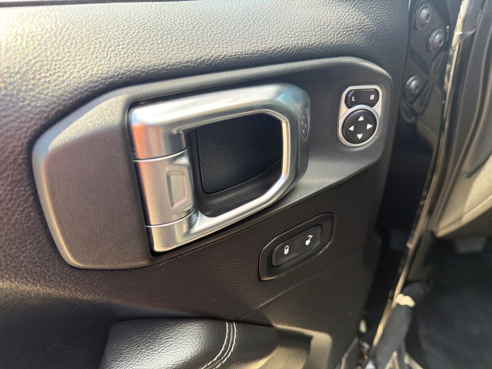 2020 Jeep Gladiator Overland 4x4