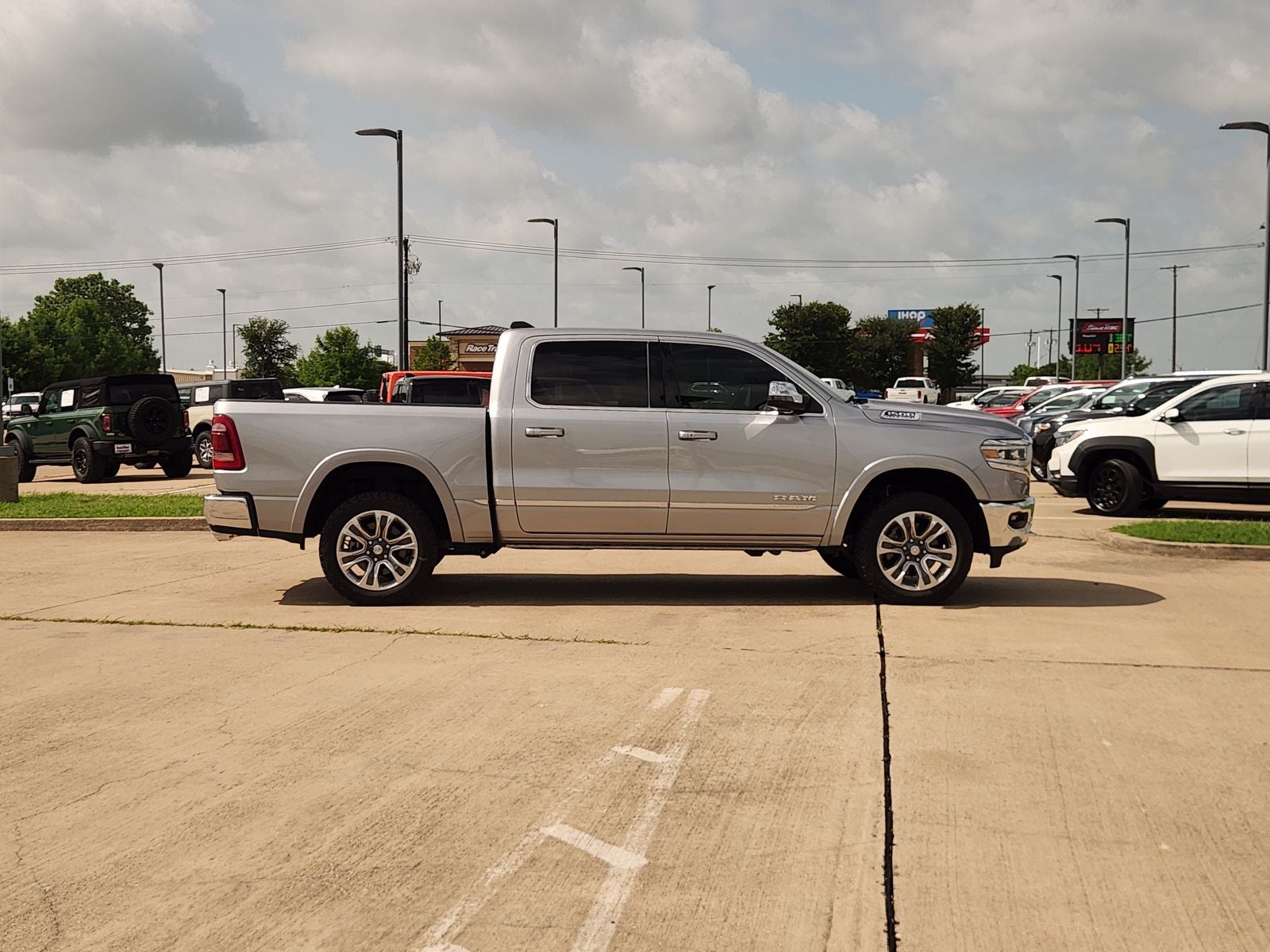 2024 RAM Ram 1500 Limited Crew Cab 4x4 5'7' Box