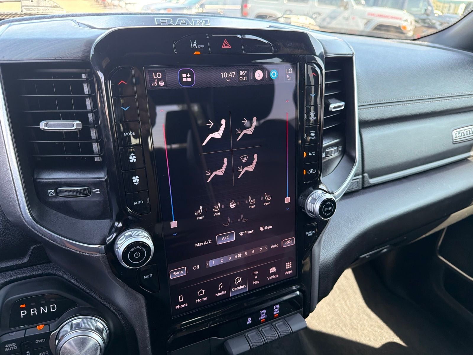 2025 RAM Ram 1500 Laramie Crew Cab 4x4 5'7' Box