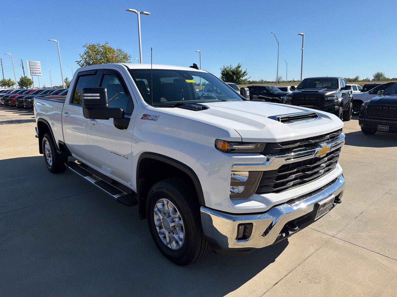 2024 Chevrolet Silverado 2500HD 4WD Crew Cab Standard Bed LT