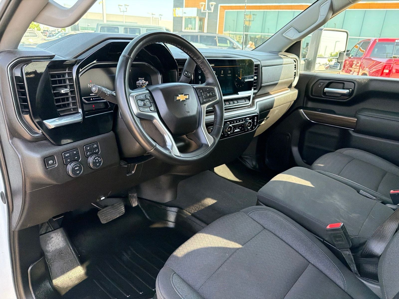 2025 Chevrolet Silverado 2500HD 4WD Regular Cab Long Bed LT