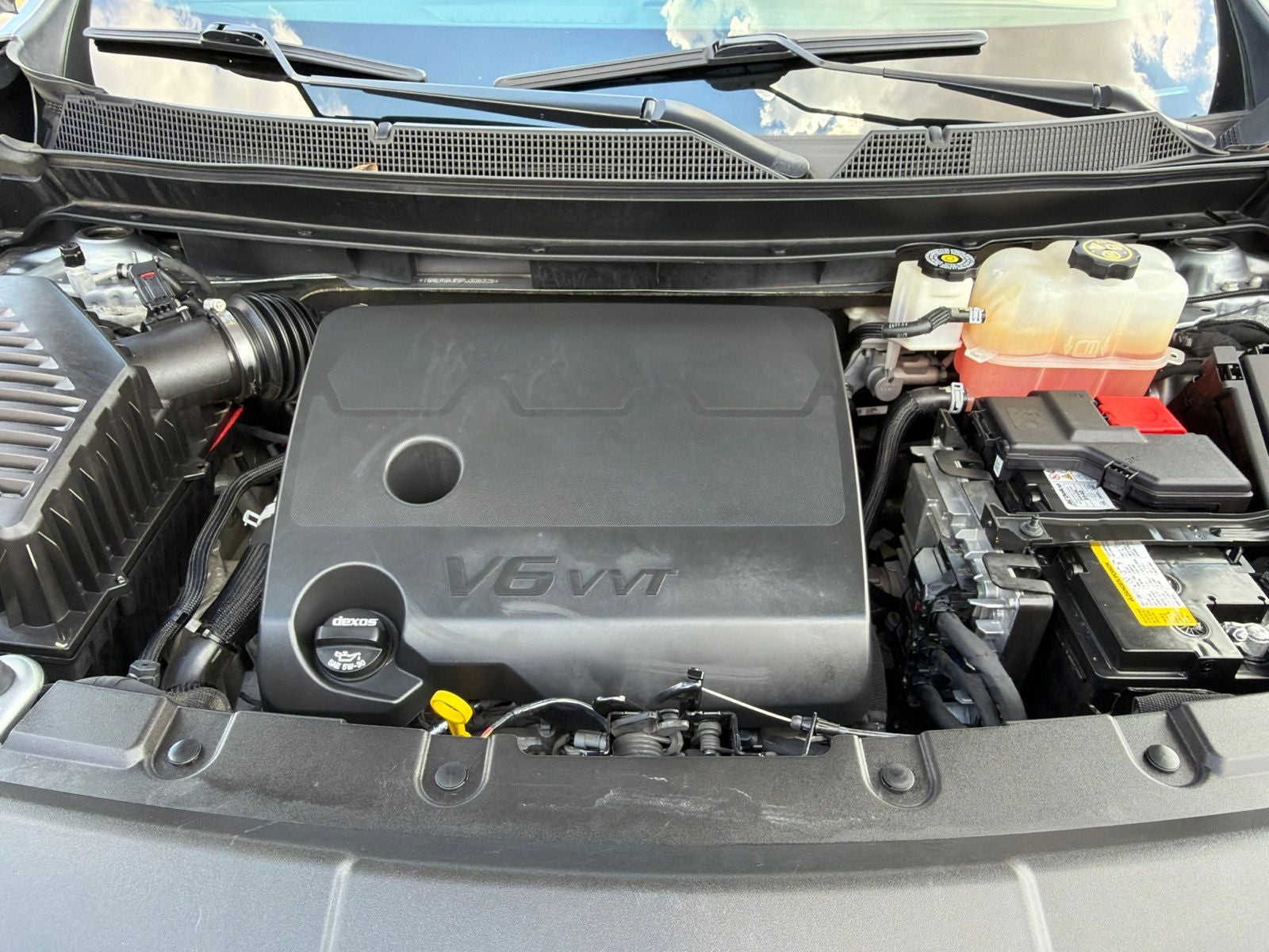 2023 Chevrolet Traverse FWD LT Cloth