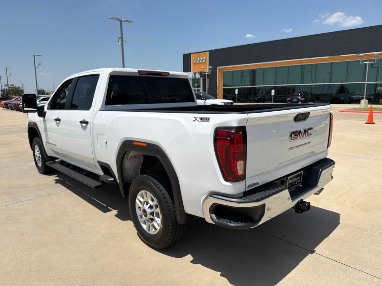 2026 GMC Sierra 2500 HD Crew Cab, Standard Bed, Pro, 4WD