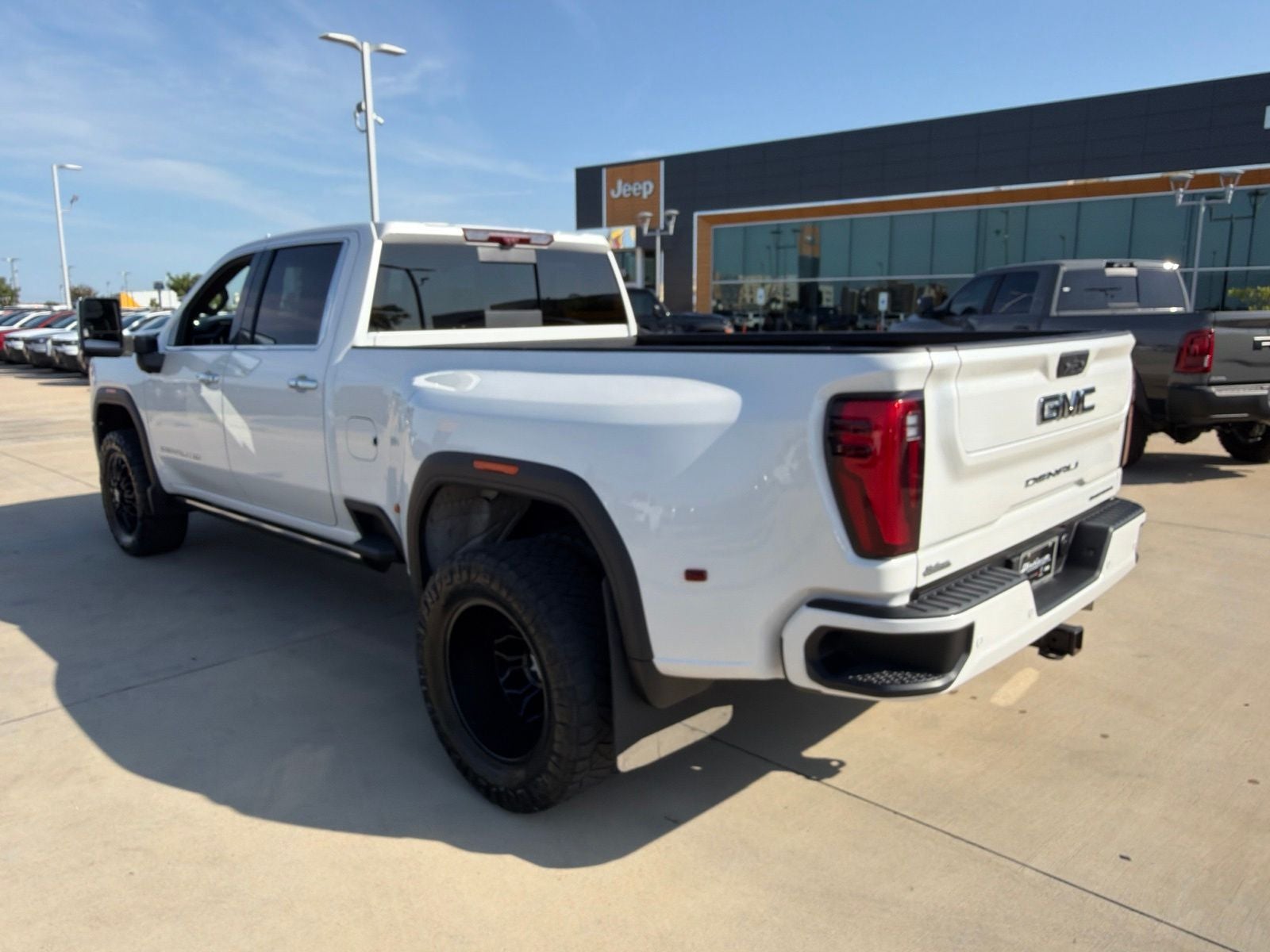 2025 GMC Sierra 3500HD 4WD Crew Cab Long Bed Denali Ultimate