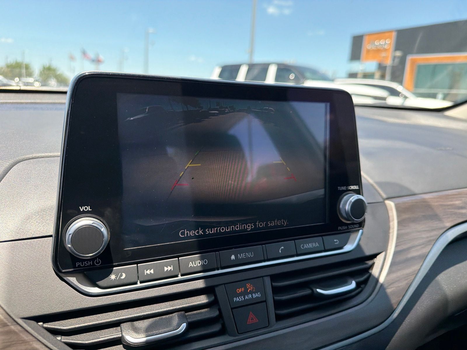 2025 Nissan Altima SV FWD