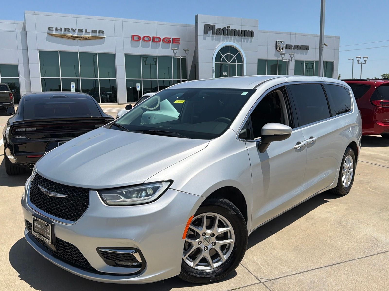 2023 Chrysler Pacifica Touring L