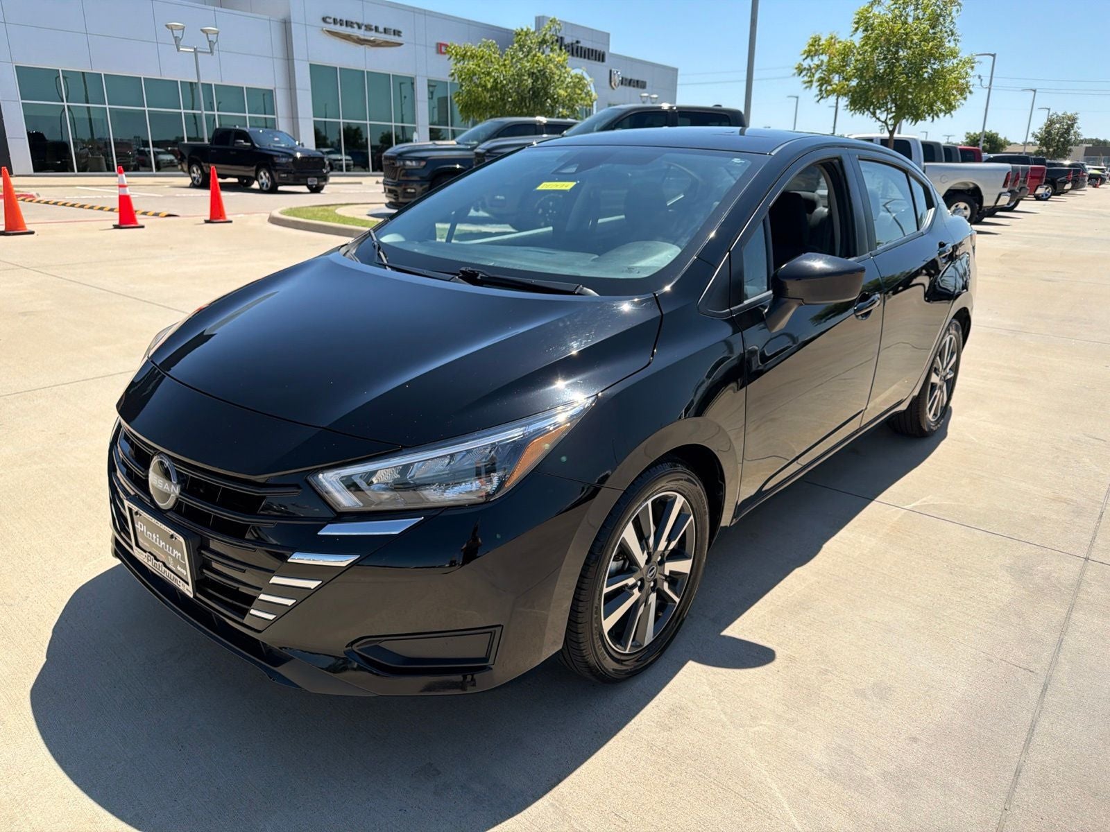 2025 Nissan Versa 1.6 SV