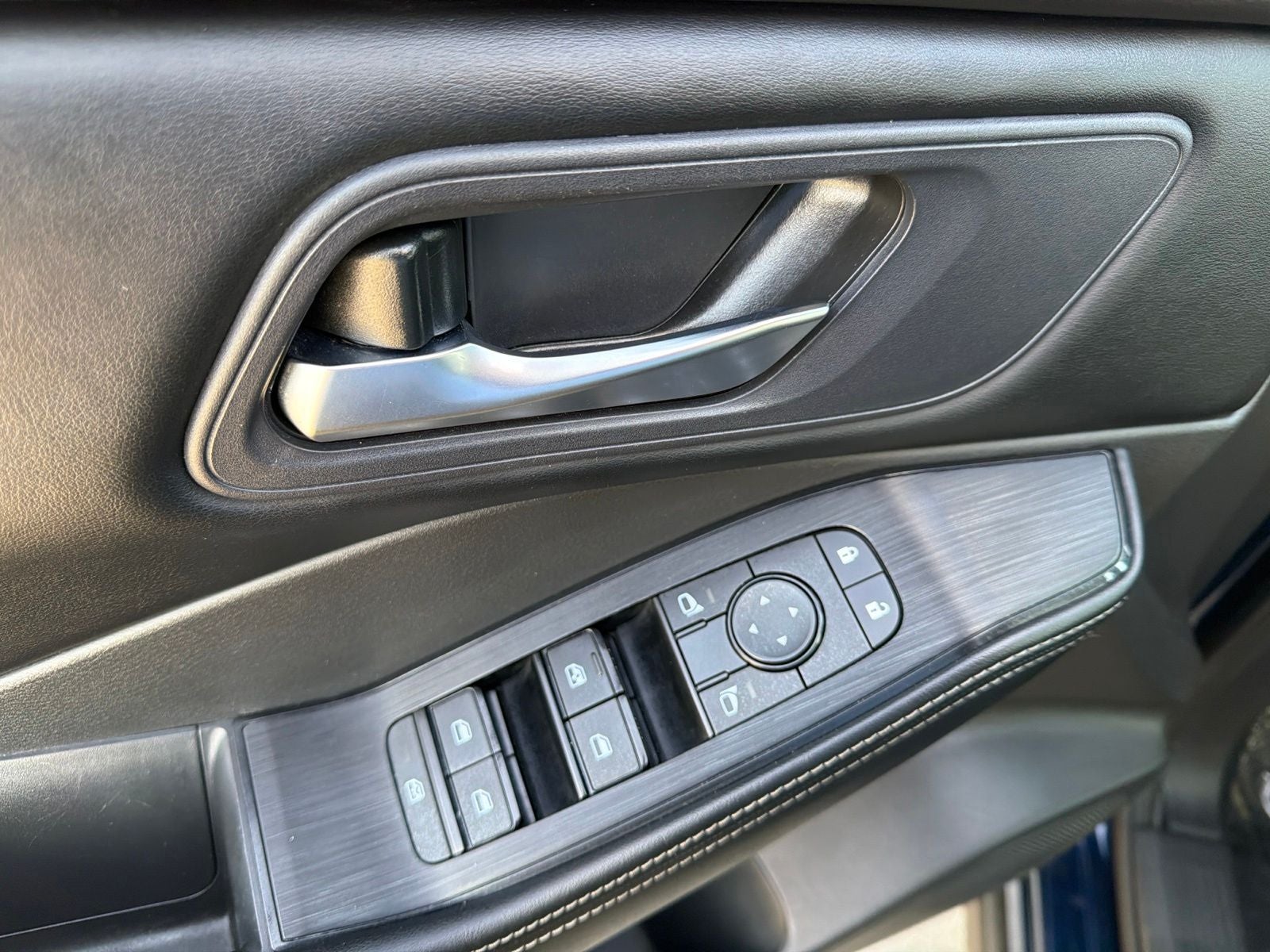 2024 Nissan Rogue SV FWD