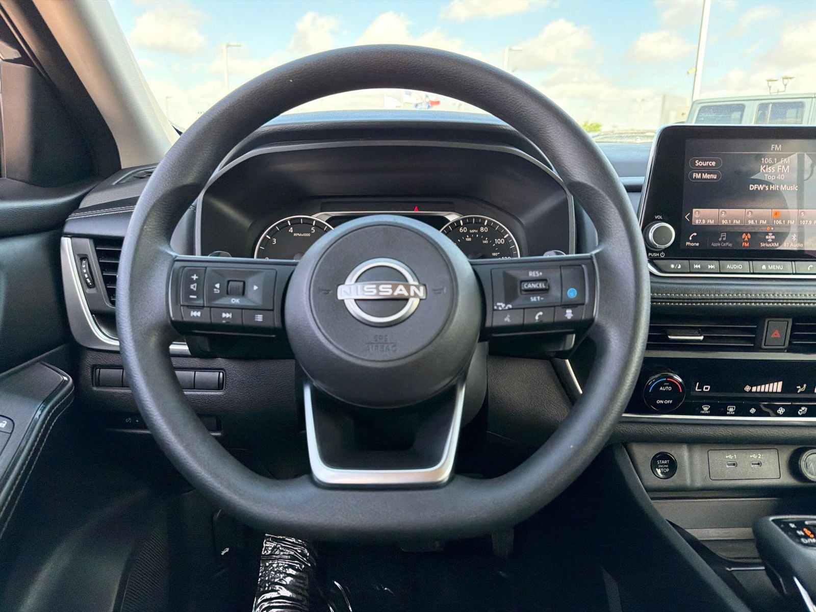 2024 Nissan Rogue SV FWD