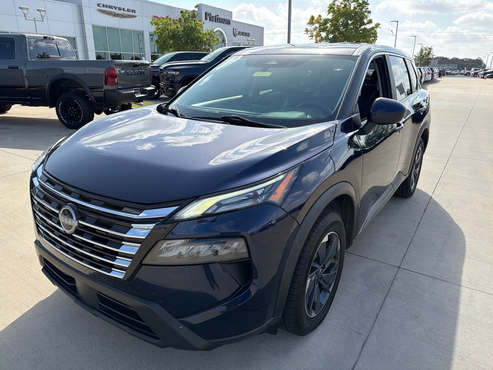 2024 Nissan Rogue SV FWD