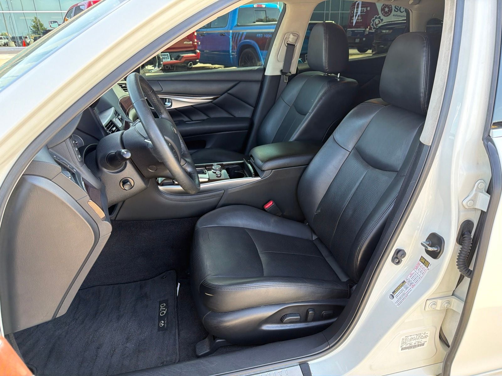 2019 INFINITI Q70 3.7 LUXE