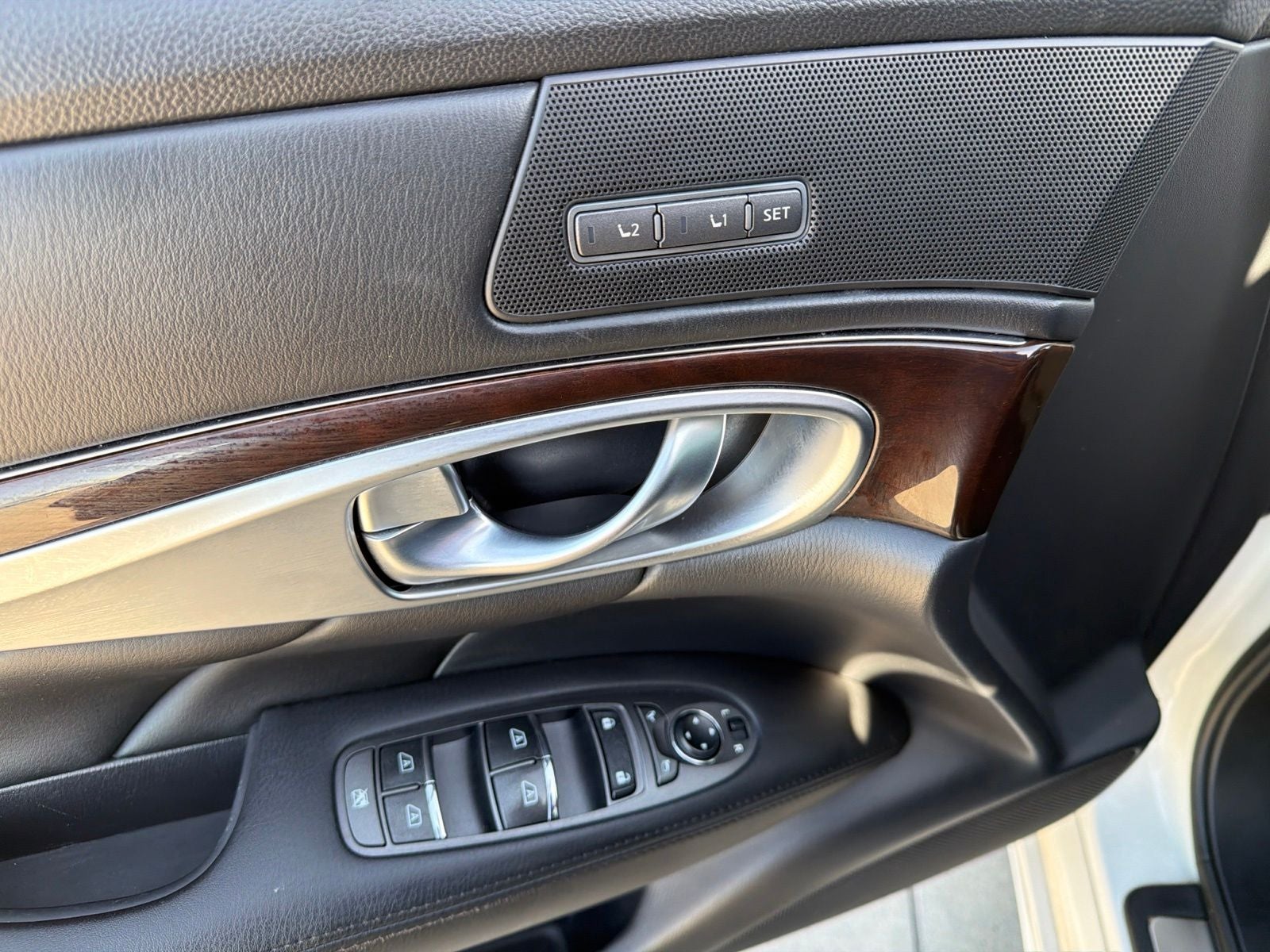 2019 INFINITI Q70 3.7 LUXE