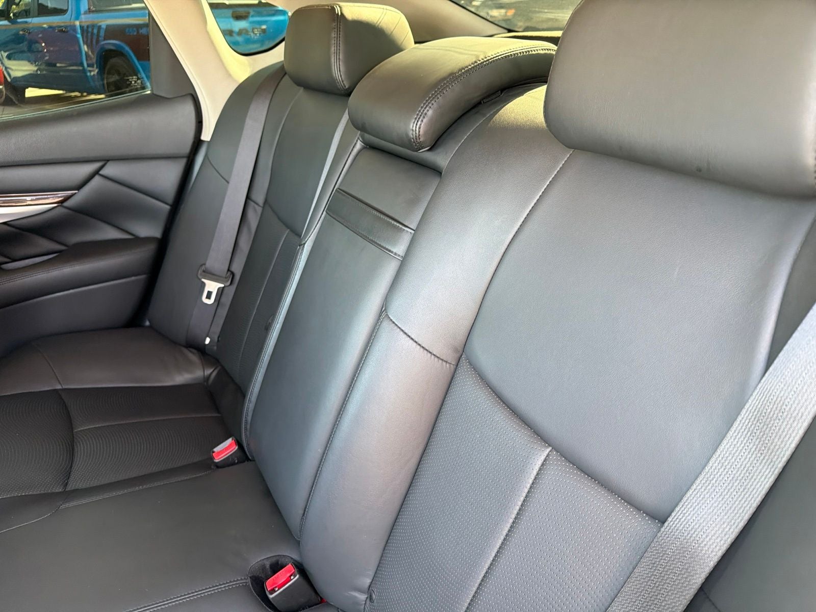 2019 INFINITI Q70 3.7 LUXE