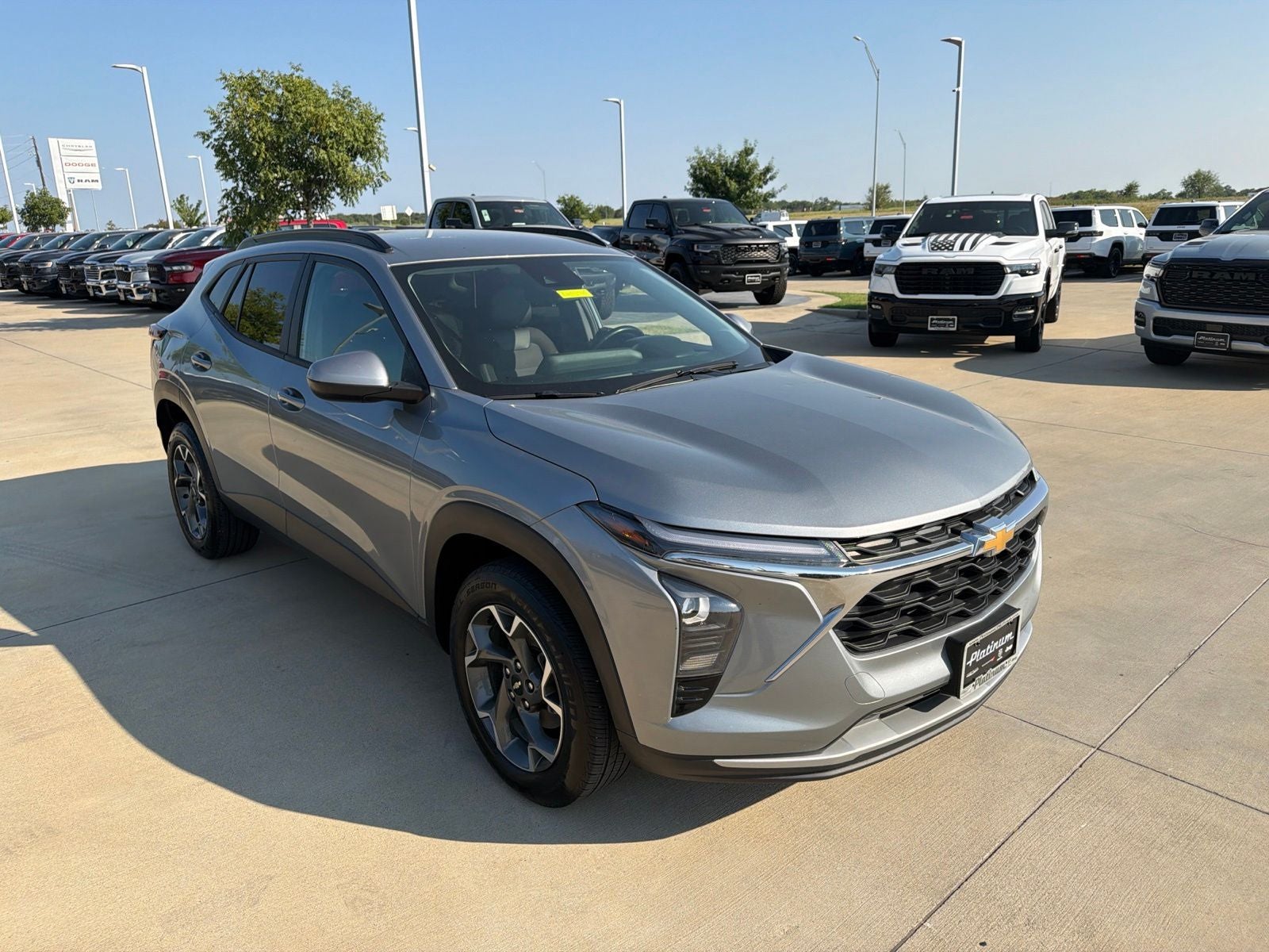 2024 Chevrolet Trax FWD LT