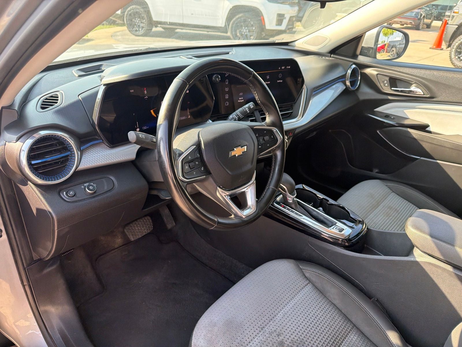 2024 Chevrolet Trax FWD LT