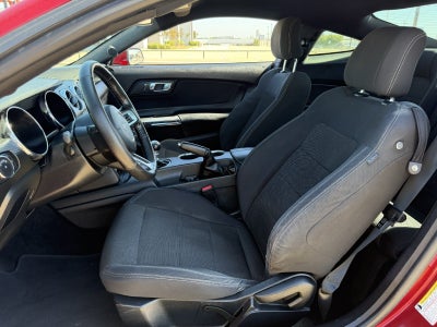 2017 Ford Mustang V6
