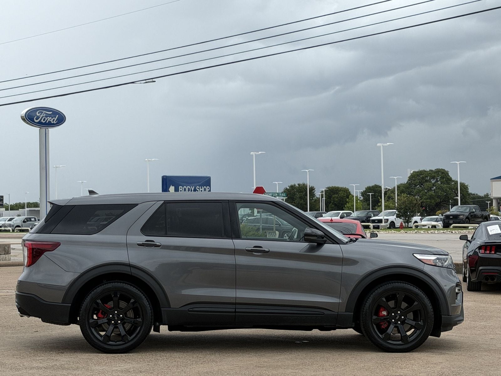 2022 Ford Explorer ST