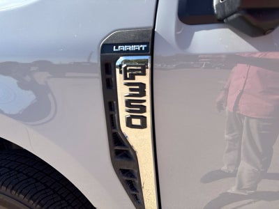 2026 Ford F-350SD Lariat DRW