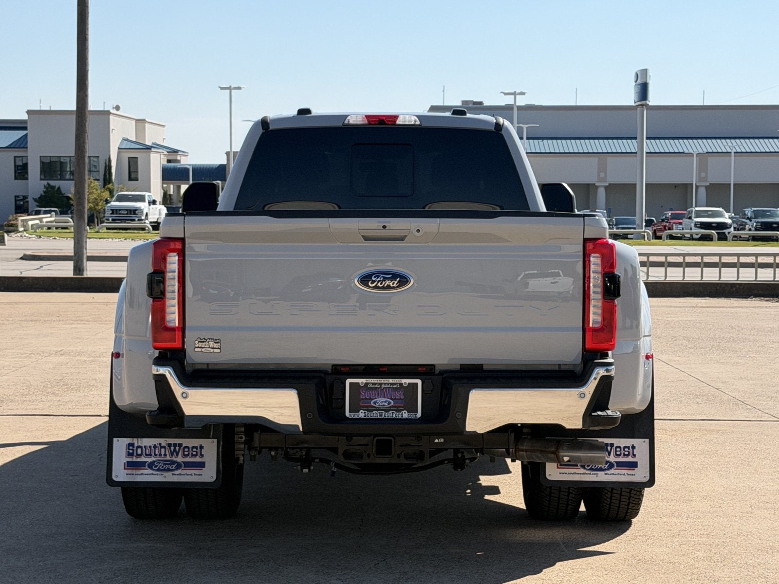 2026 Ford F-350SD Lariat DRW