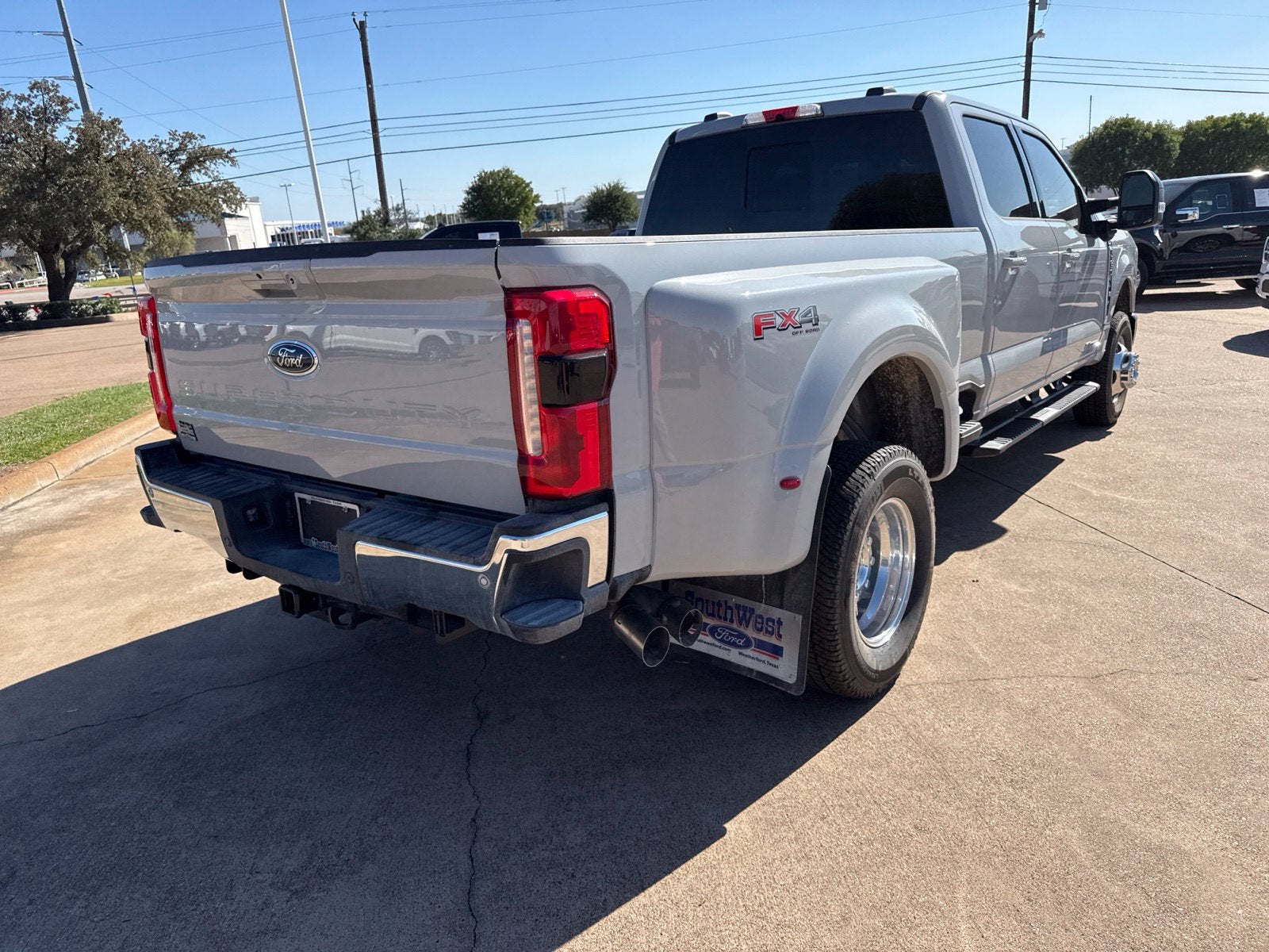 2026 Ford F-350SD Lariat DRW
