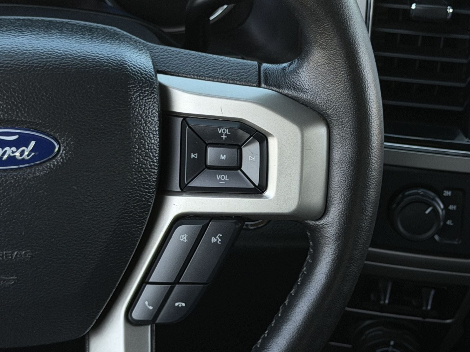 2022 Ford F-350SD Lariat DRW