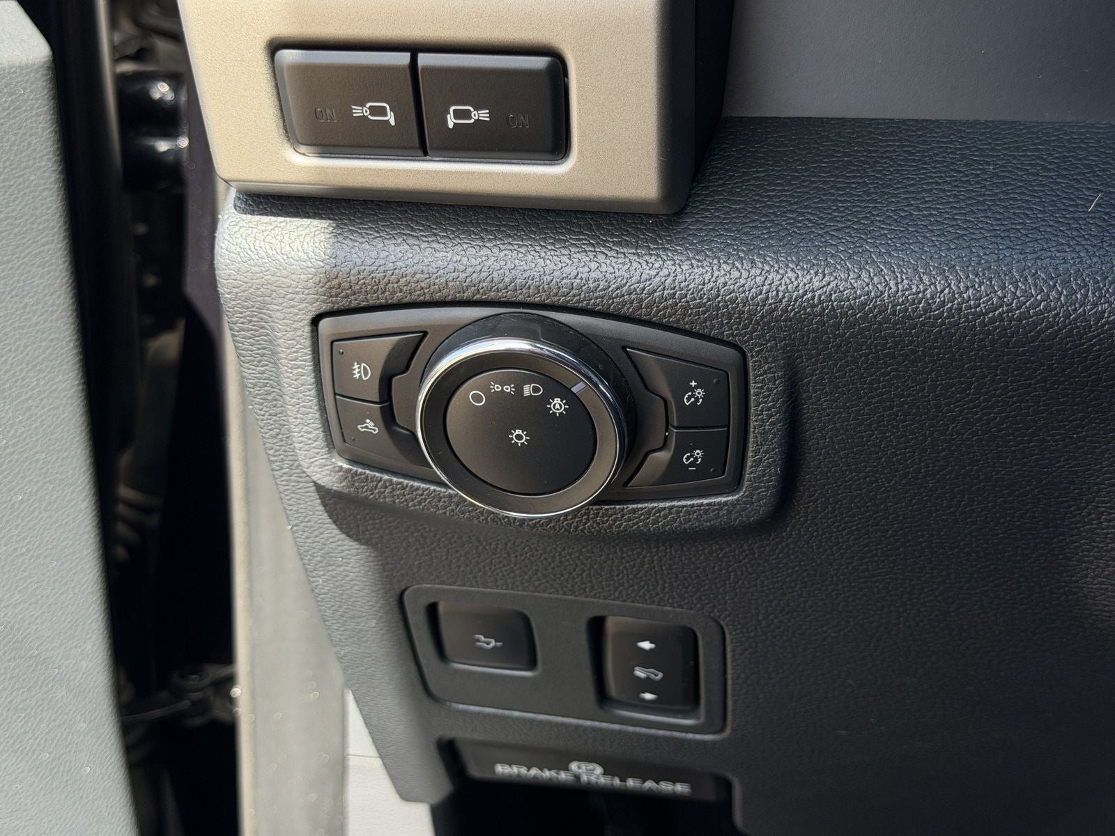 2022 Ford F-350SD Lariat DRW
