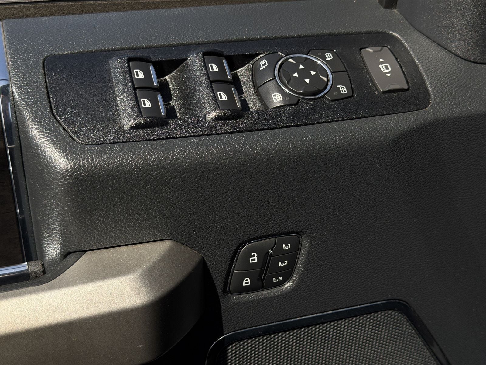 2022 Ford F-350SD Lariat DRW
