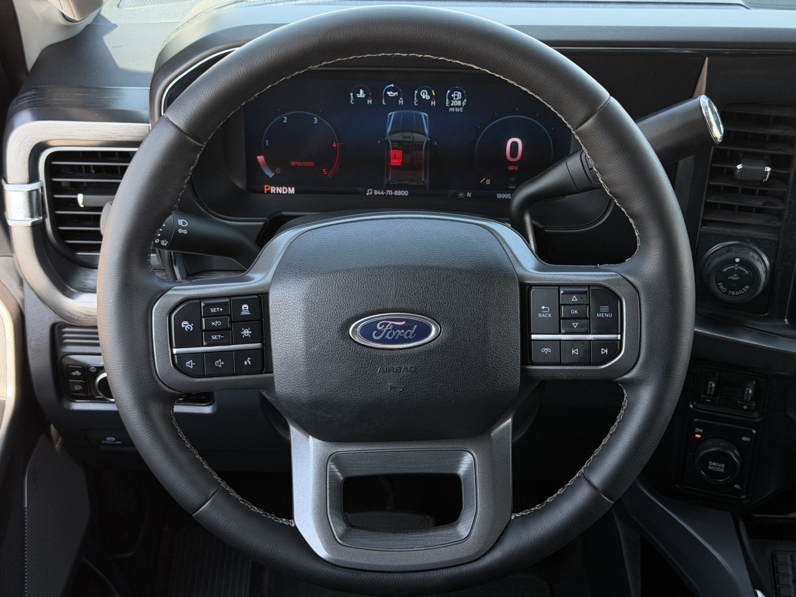 2025 Ford F-350SD Lariat DRW