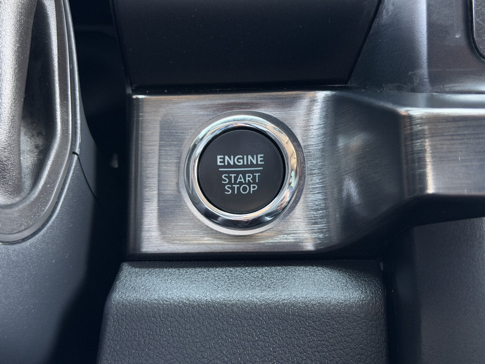 2025 Ford F-350SD Lariat DRW