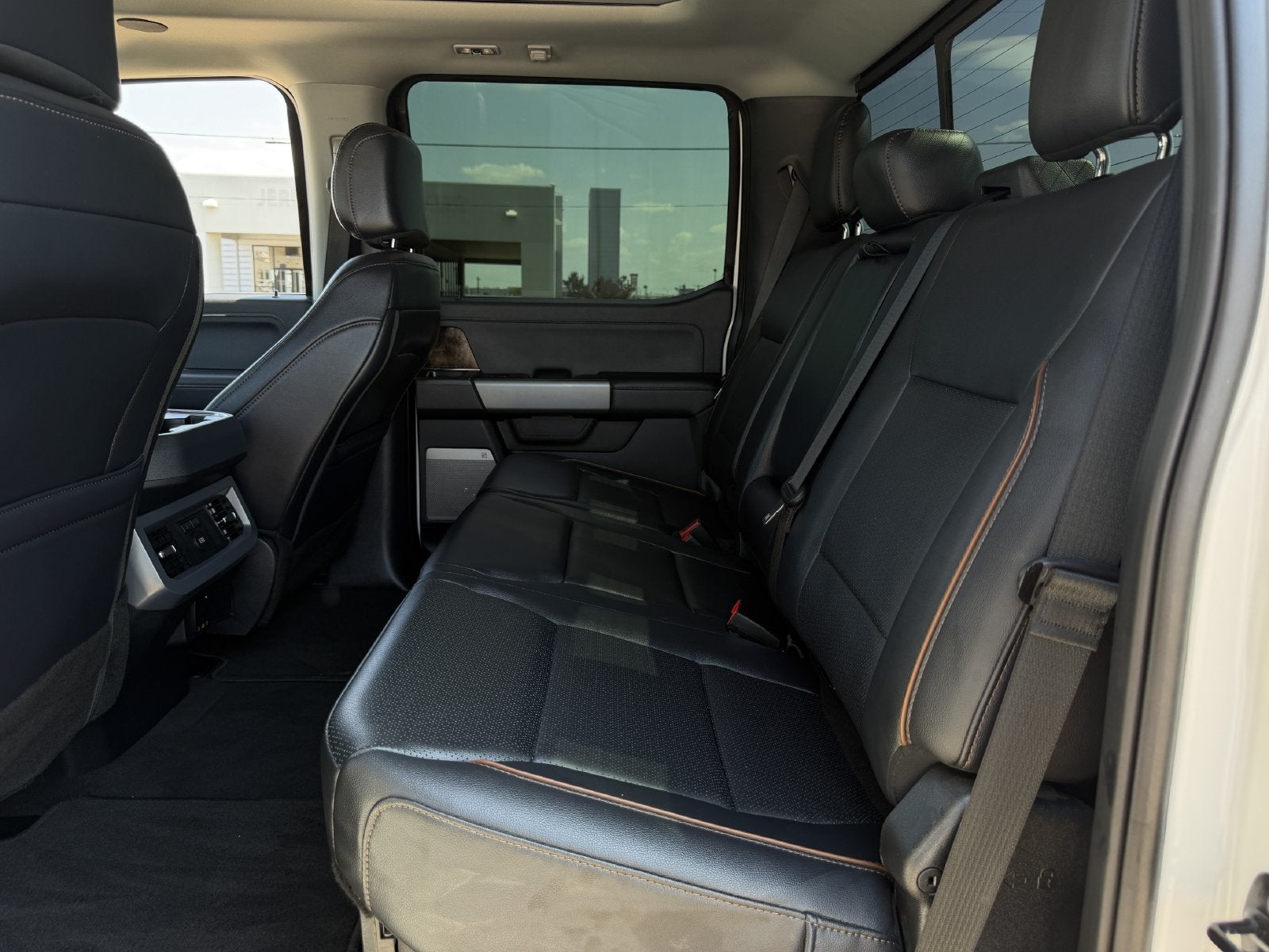 2025 Ford F-350SD Lariat DRW