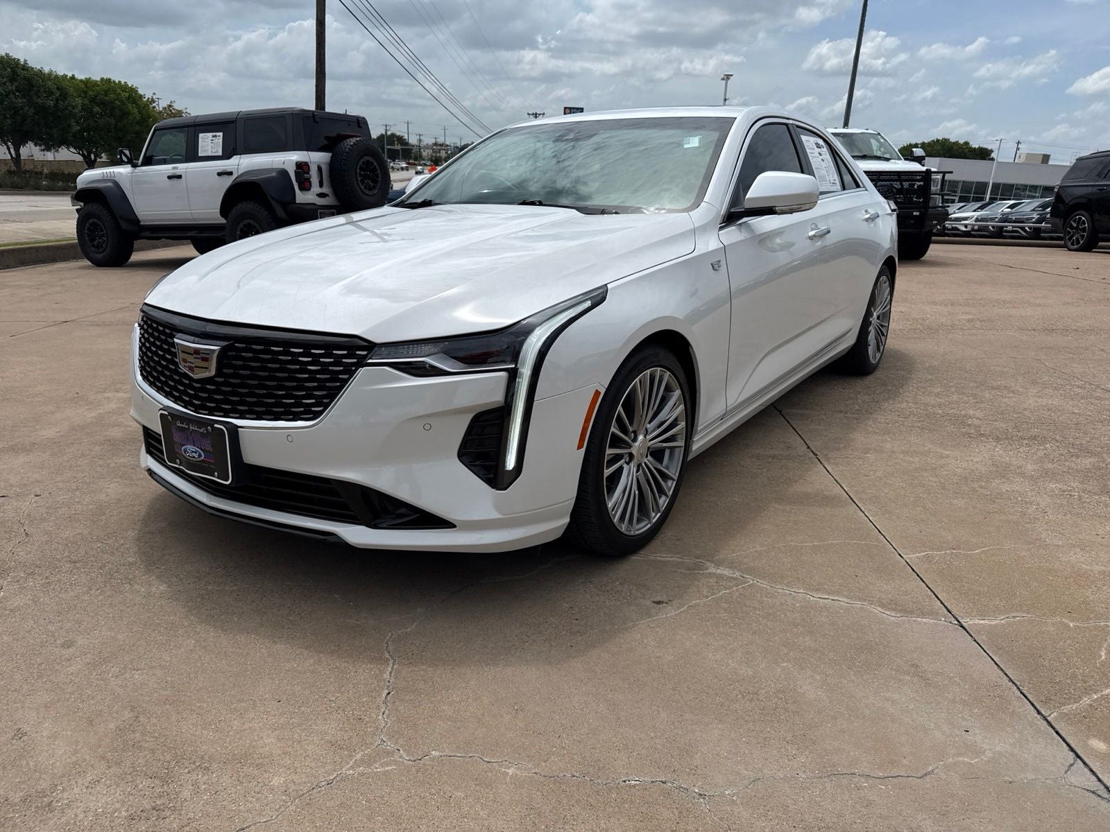 2024 Cadillac CT4 Premium Luxury