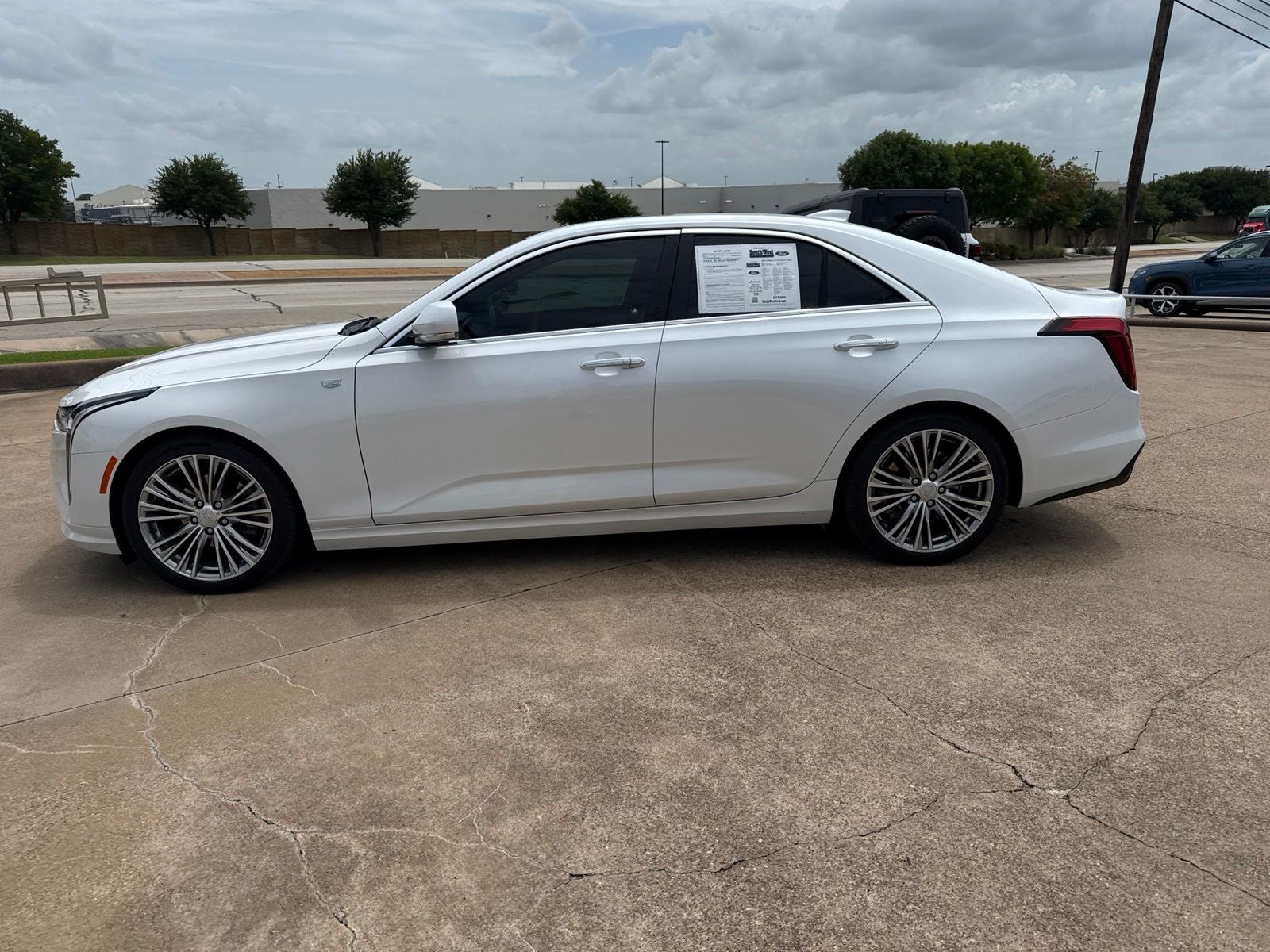 2024 Cadillac CT4 Premium Luxury