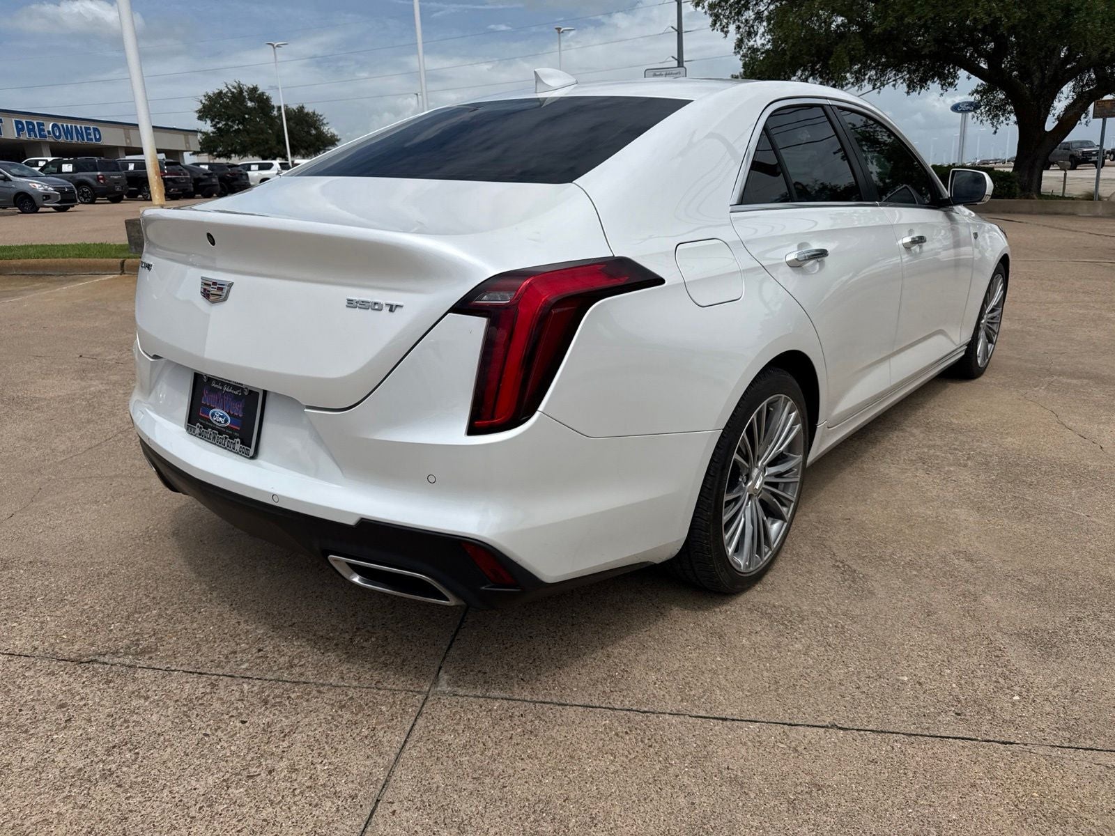 2024 Cadillac CT4 Premium Luxury