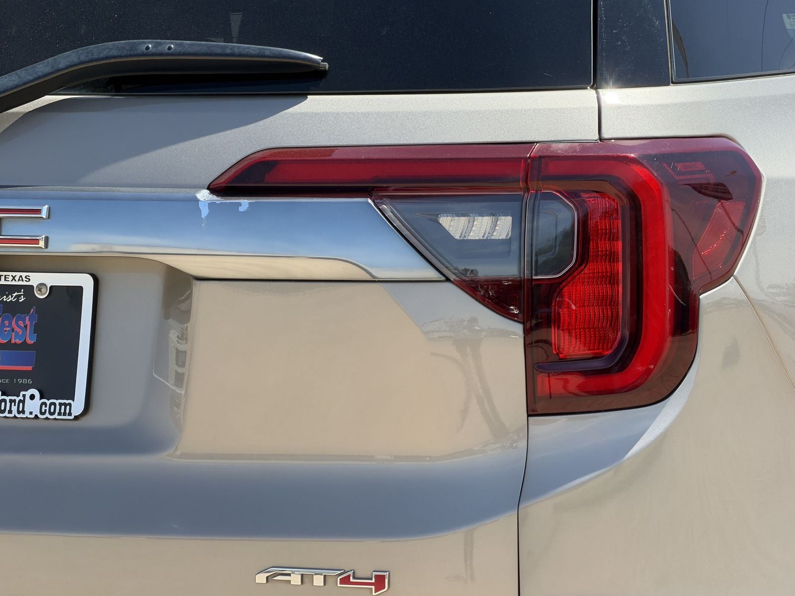 2023 GMC Acadia AT4