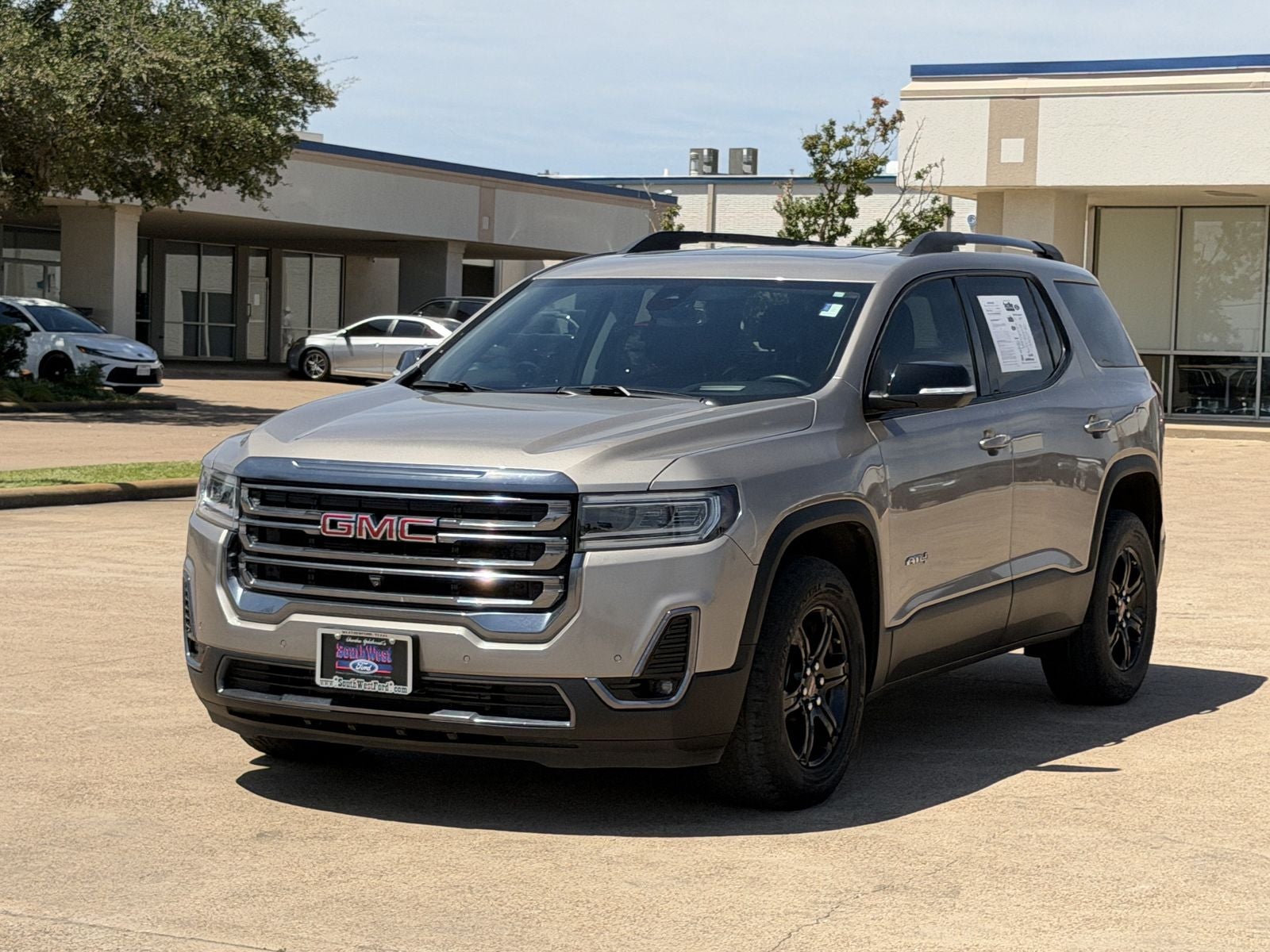 2023 GMC Acadia AT4