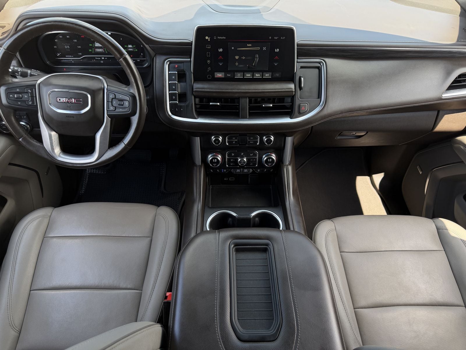 2023 GMC Yukon SLT