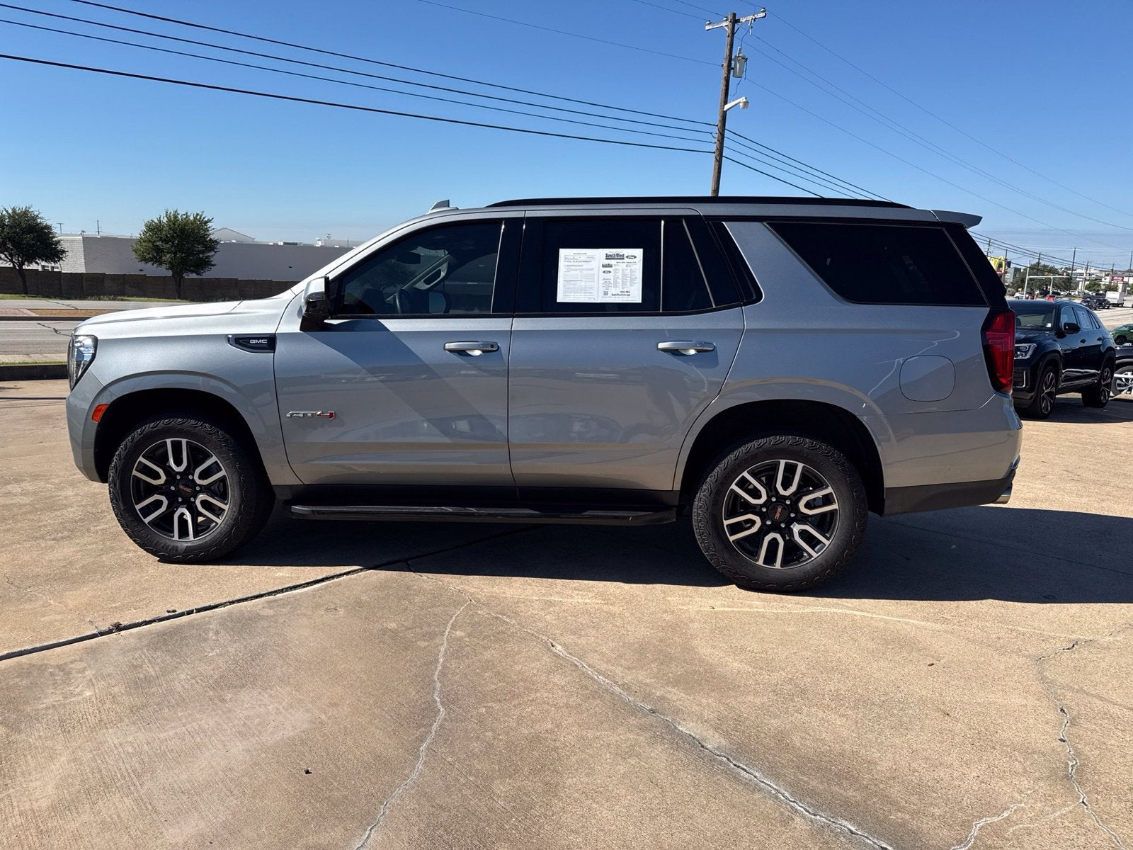 2024 GMC Yukon AT4