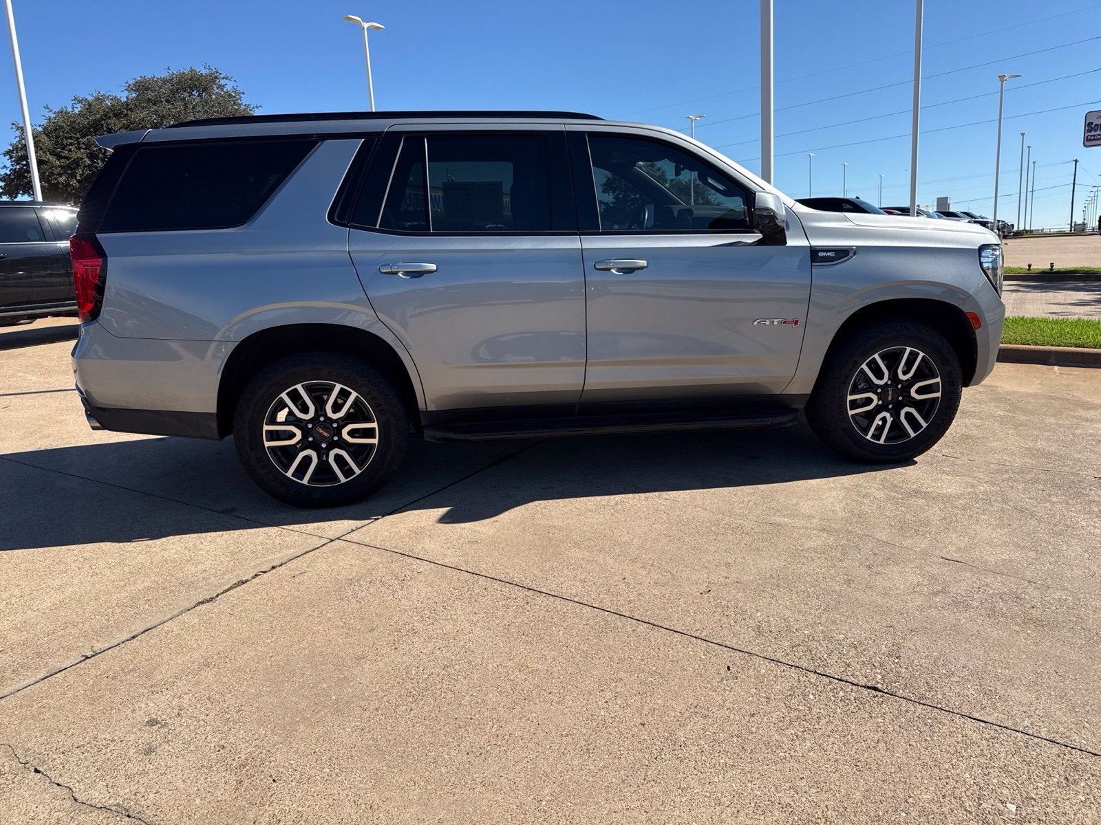 2024 GMC Yukon AT4