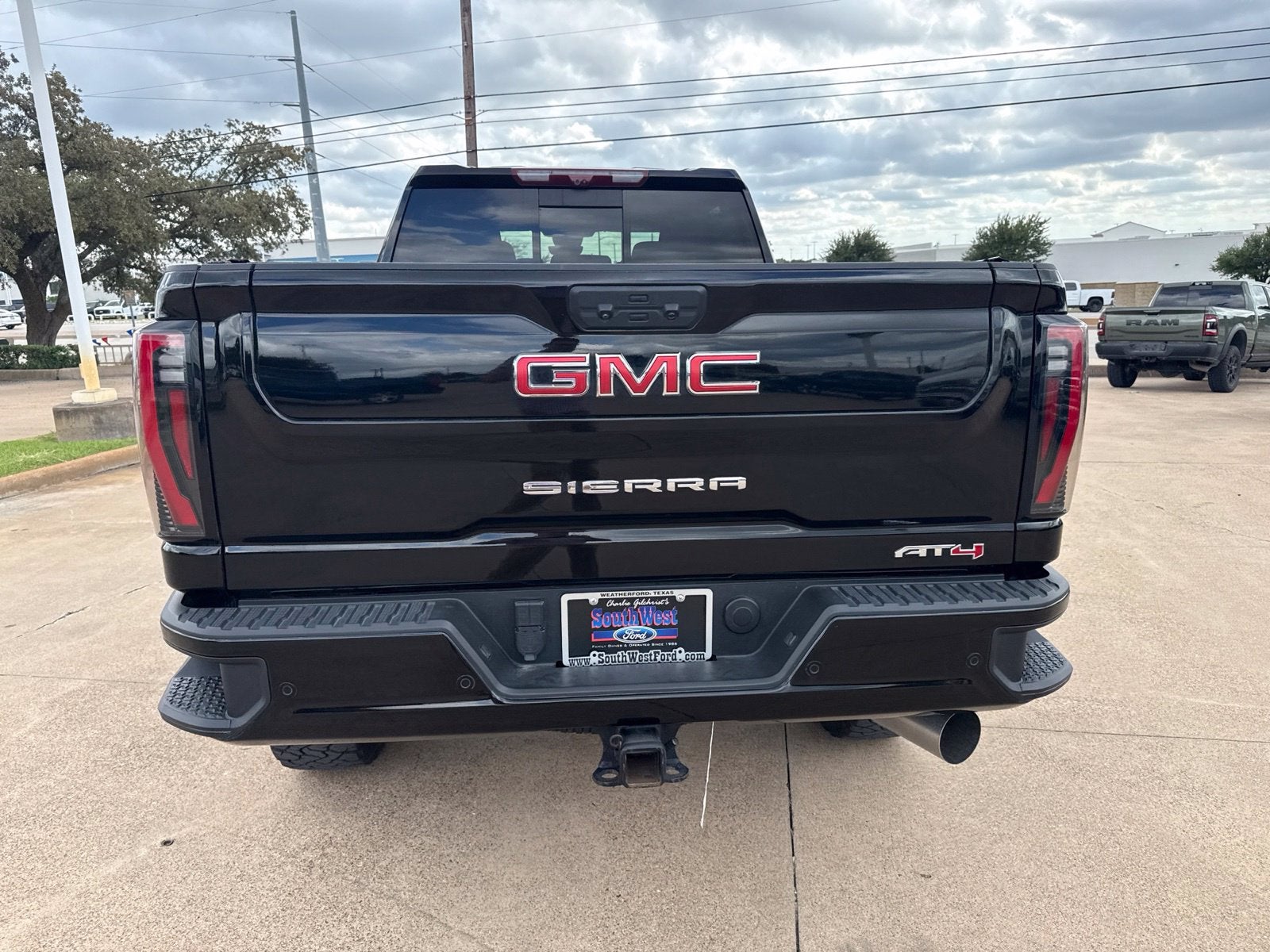 2025 GMC Sierra 3500HD AT4